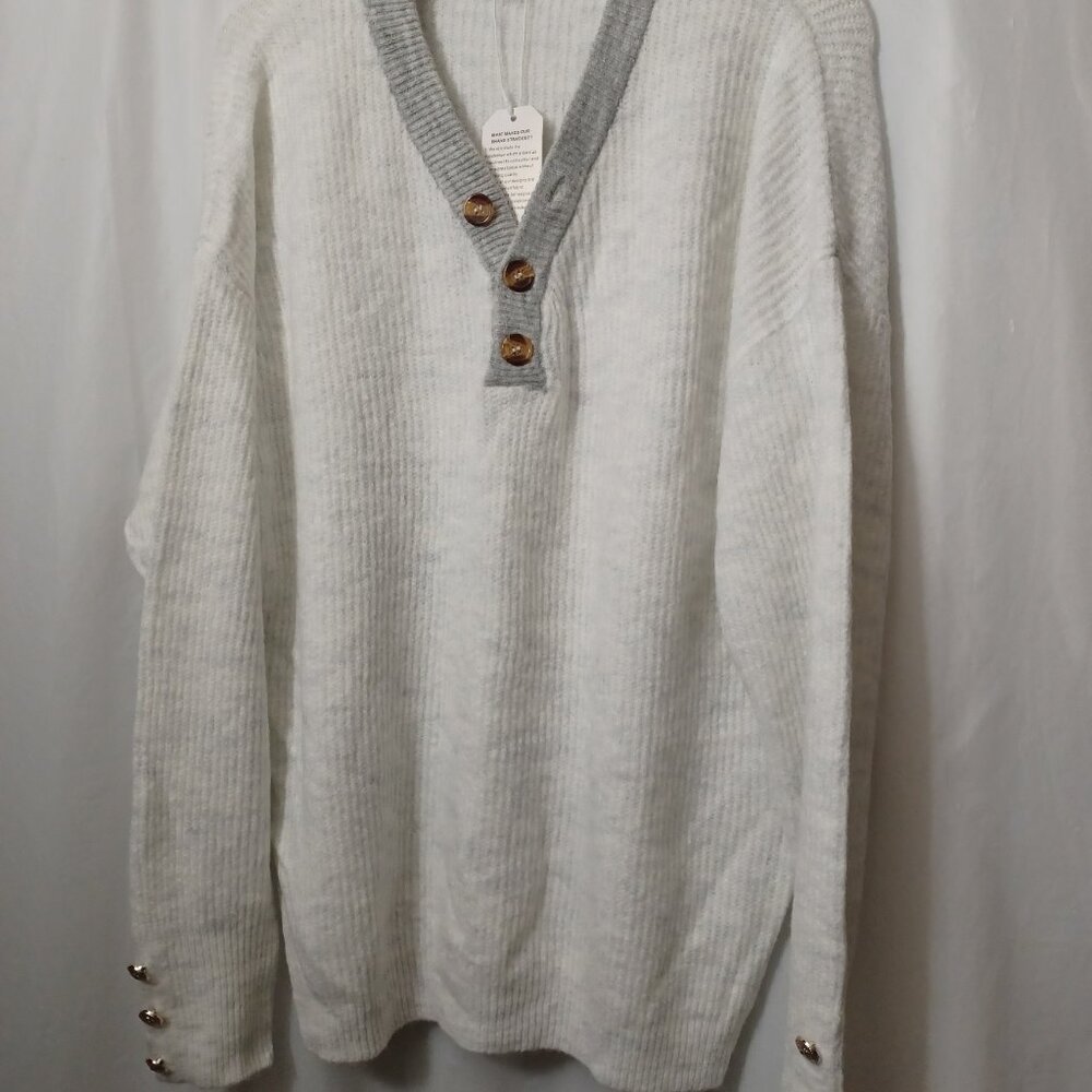 MADE WITH LOVE WOMEN'S SWEATER